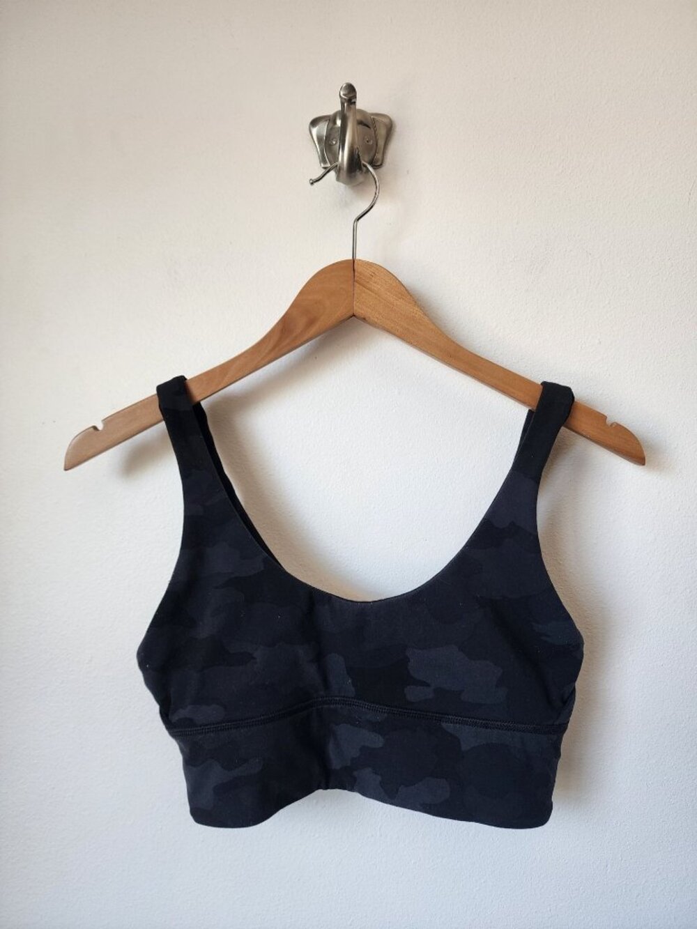 Lululemon align nulu reversible black camo light support sports bra 8